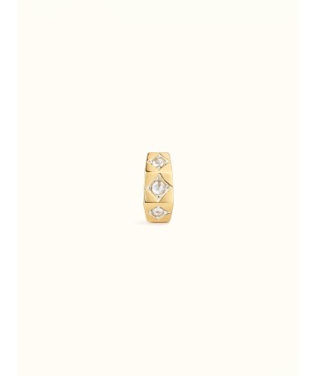 SMALL YELLOW GOLD AND DIAMOND NUT EARRING offre 