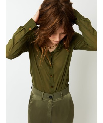 OLIVE LIGHT SHIRT de technologie