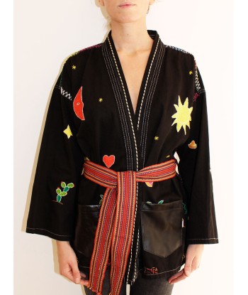 KIMONO MEXICAIN NOIR Dans la société mordern